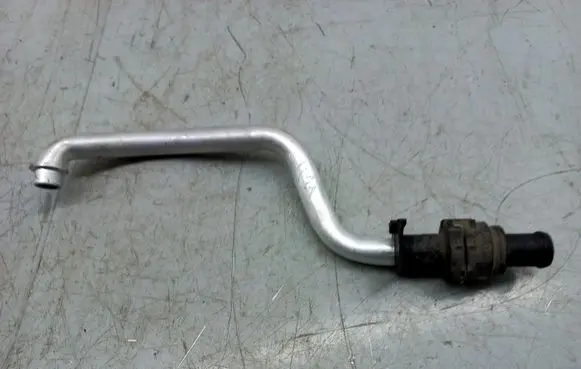 Volkswagen Jetta VI Engine coolant pipe/hose 3B0122291B