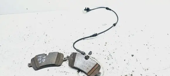 Land Rover Range Rover Sport L494 Brake pads (rear) HPLA10K845BD
