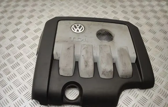 Volkswagen Golf V Engine cover (trim) 03G103925BP
