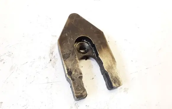 Nissan Navara D40 Fuel Injector clamp holder NOCODE