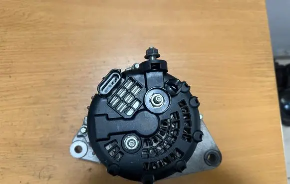 SsangYong Tivoli Generator/alternator A6731540102