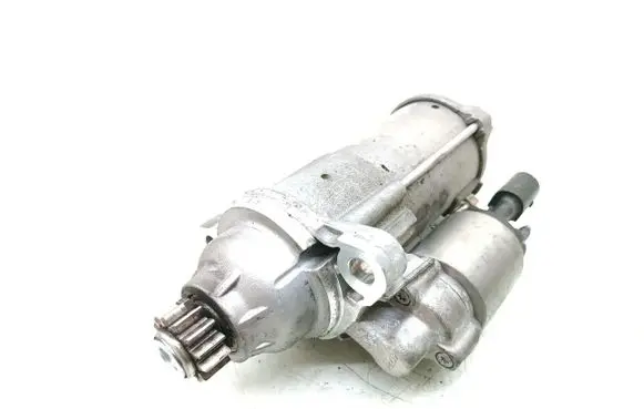 Volkswagen Polo VI Starter motor 02M911022F