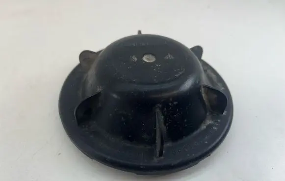Volkswagen Golf V Headlight/headlamp dust cover 7M0941607A
