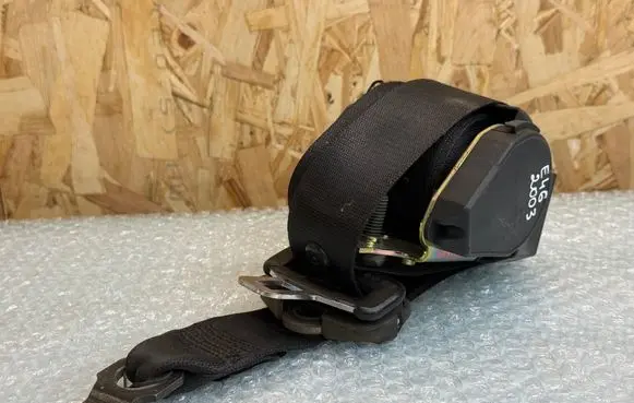 BMW 3 E46 Front seatbelt 566244501