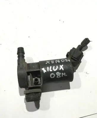 Toyota Hilux (AN10, AN20, AN30) Windscreen/windshield washer pump