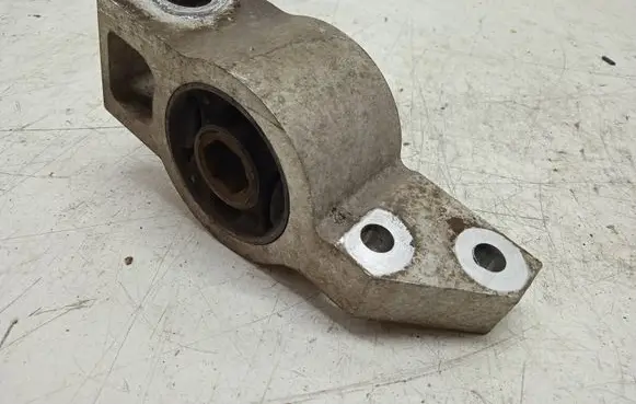 Audi A3 S3 8P Engine mount bracket 1K0199297