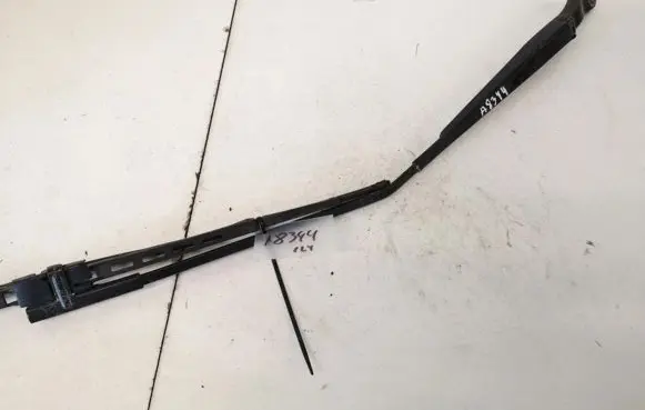 Mazda 3 I Front wiper blade arm
