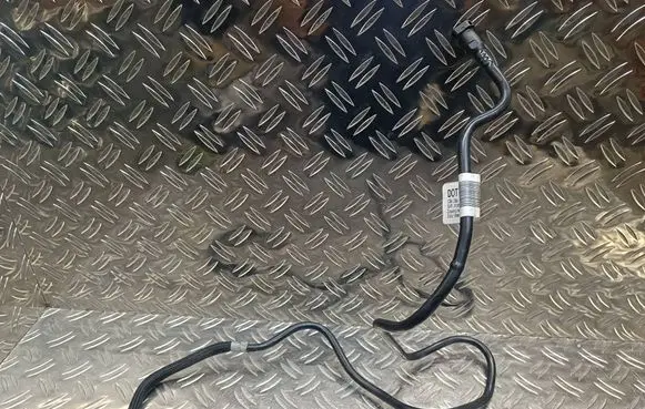 Citroen C4 III e-C4 Vacuum line/pipe/hose 9824055180