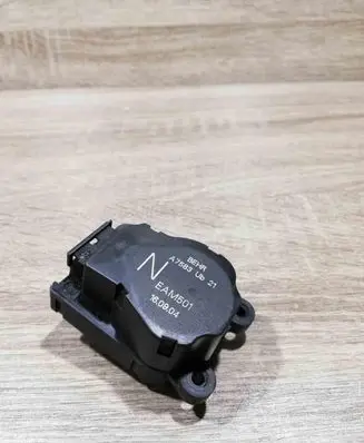 Mercedes-Benz S W220 Air flap motor/actuator A7583UB21 EAM501