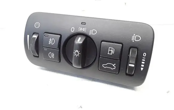 Volvo V70 Light switch 30739415