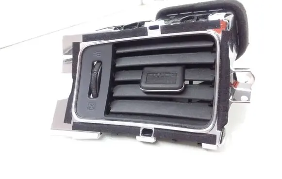 Nissan Pulsar Dashboard side air vent grill/cover trim 387613zlia