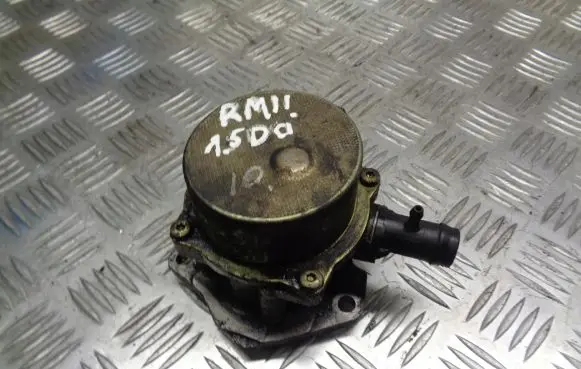 Renault Megane II Vacuum pump 8200521381