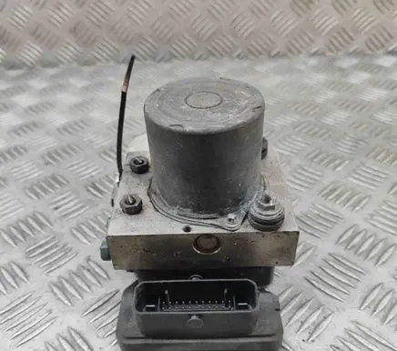 Mercedes-Benz Vito Viano W447 ABS Pump A4479008609