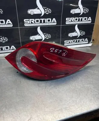 Mercedes-Benz R W251 Rear/tail lights