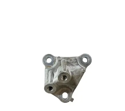 Engine mounting bracket