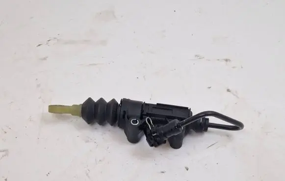 Mini Cooper Countryman R60 Clutch master cylinder 13670610