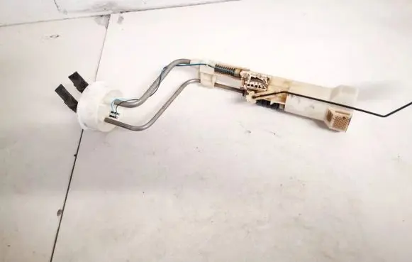 Volkswagen PASSAT B4 Fuel level sensor 