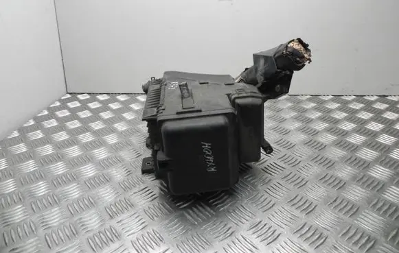 Lexus RX 300 Fuse box set 8281748600 K972
