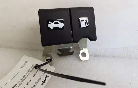 Nissan Juke I F15 Engine bonnet (hood) release handle 