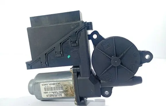 Skoda Fabia Mk1 (6Y) Front door window regulator motor 6Q1959801A 400756A SW0004