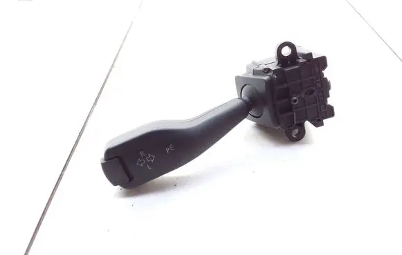 BMW 3 E46 Indicator stalk 8363668K 01104010