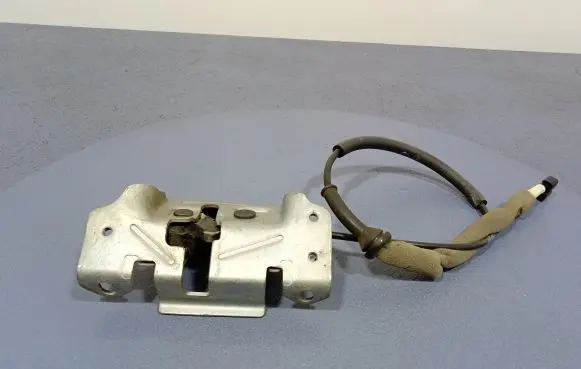 Chrysler Pacifica Rear door lock
