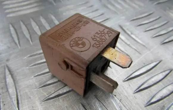 BMW 5 E34 Other relay v23134k59x108 v23134-k59-x108