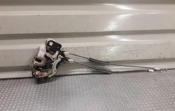 Mitsubishi Colt Rear door lock 