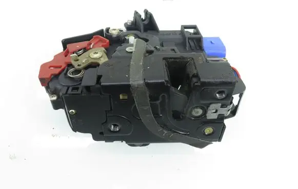 Volkswagen Phaeton Rear door lock 3D4839015