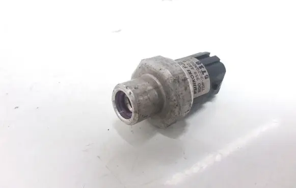 Audi A6 S6 C5 4B Air conditioning (A/C) pressure sensor 8D0959482B