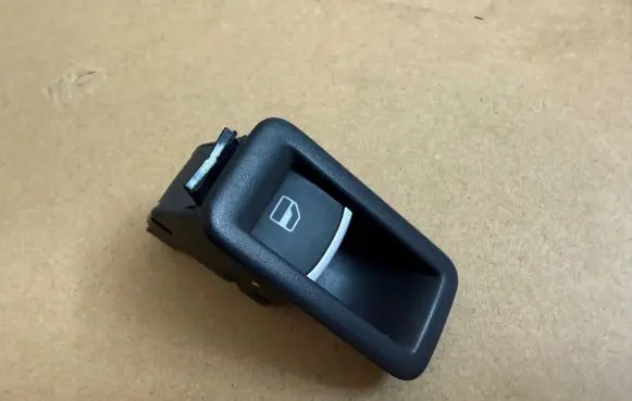 Volkswagen Amarok Electric window control switch 5K0959855