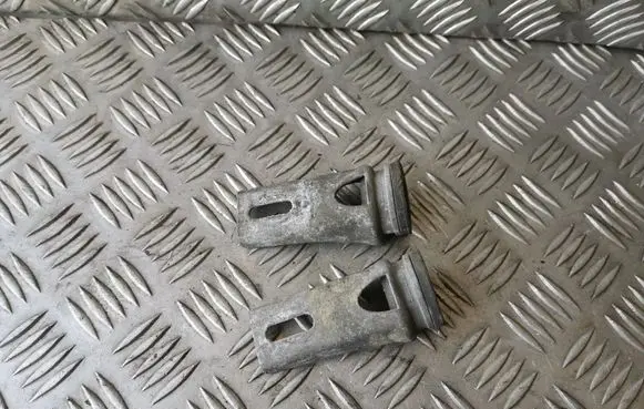 Opel Meriva A Radiator mount bracket 395294952
