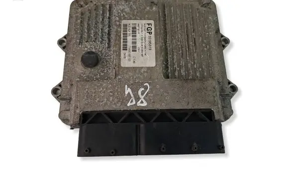 Lancia Ypsilon Engine control unit/module 55195819 4N0T0FI1F 7160000703