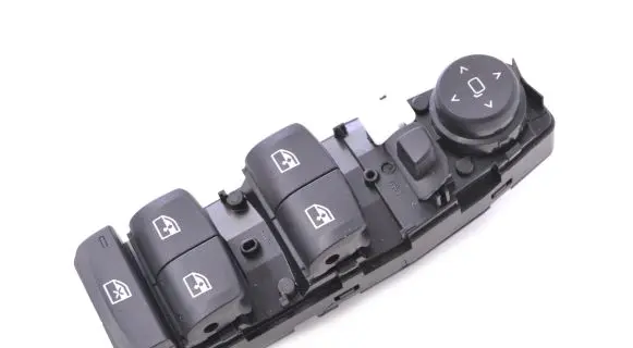 BMW 5 G30 G31 Electric window control switch 6832726