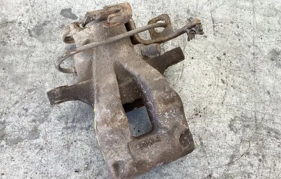 Citroen C4 Grand Picasso Rear brake caliper B04R