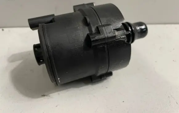 BMW 5 G30 G31 Electric auxiliary coolant/water pump 9372723