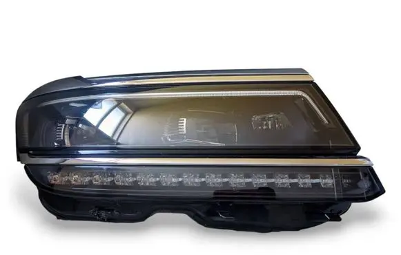 Volkswagen Tiguan Headlight/headlamp 5NN941082 030110123600 LE15A6359