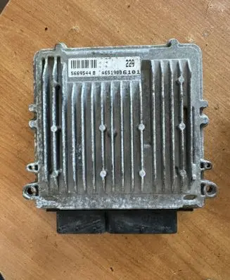 Mercedes-Benz Sprinter W906 Engine control unit/module A6519006101 A6519013801