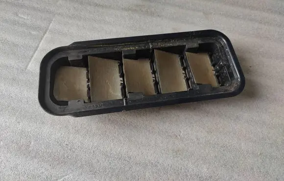 Volvo V60 Quarter panel pressure vent 31449325