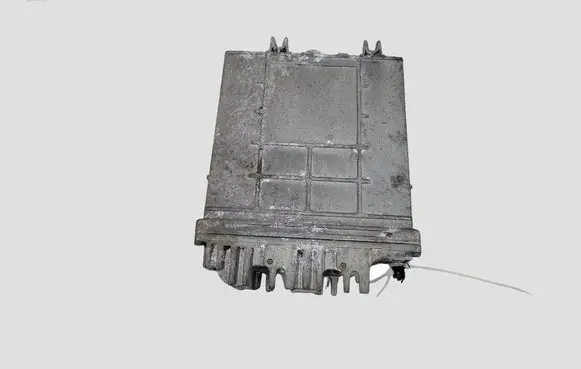 Volkswagen Golf III Engine control unit/module 028906021BF 0281001421