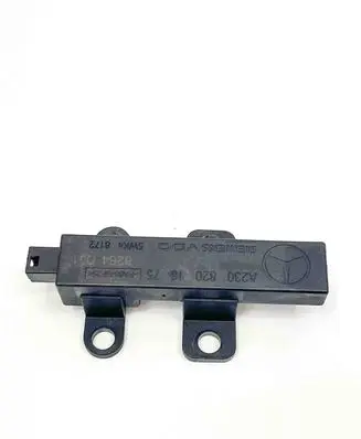 Mercedes-Benz SL R230 Keyless system antenna 2308201675 A2308201675