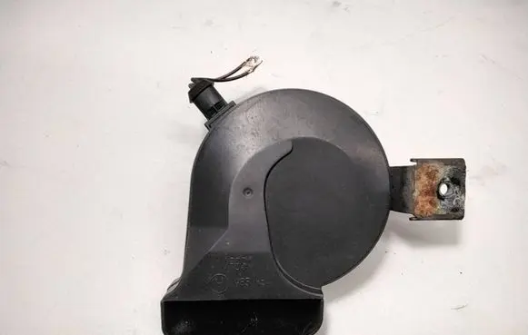 Volvo V70 Horn signal E349042 AM80R CH2138