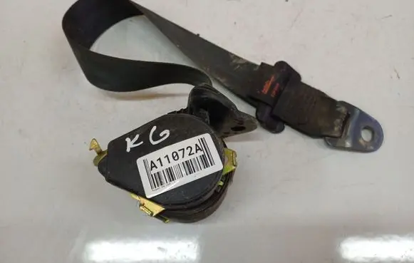 Peugeot 206 Rear seatbelt 2260004