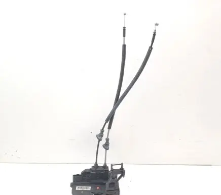 Hyundai Santa Fe Front door lock 813102B020