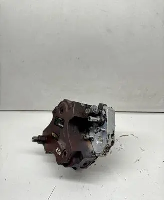 BMW 5 E60 E61 Fuel injection high pressure pump 7798333 0445010146 312285