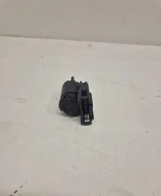 Skoda Superb B5 (3U) Brake pedal sensor switch 3B0945511A 19322007 00624