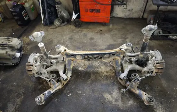 Audi A6 C7 Rear axle beam 4G0511305G 4G0511305 8R0505312F