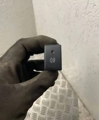 Fog light switch