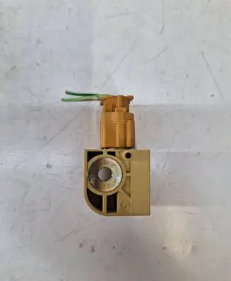 Suzuki Wagon R+ Airbag deployment crash/impact sensor 47020108 5WK43052 9211123