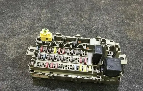 Fuse box set